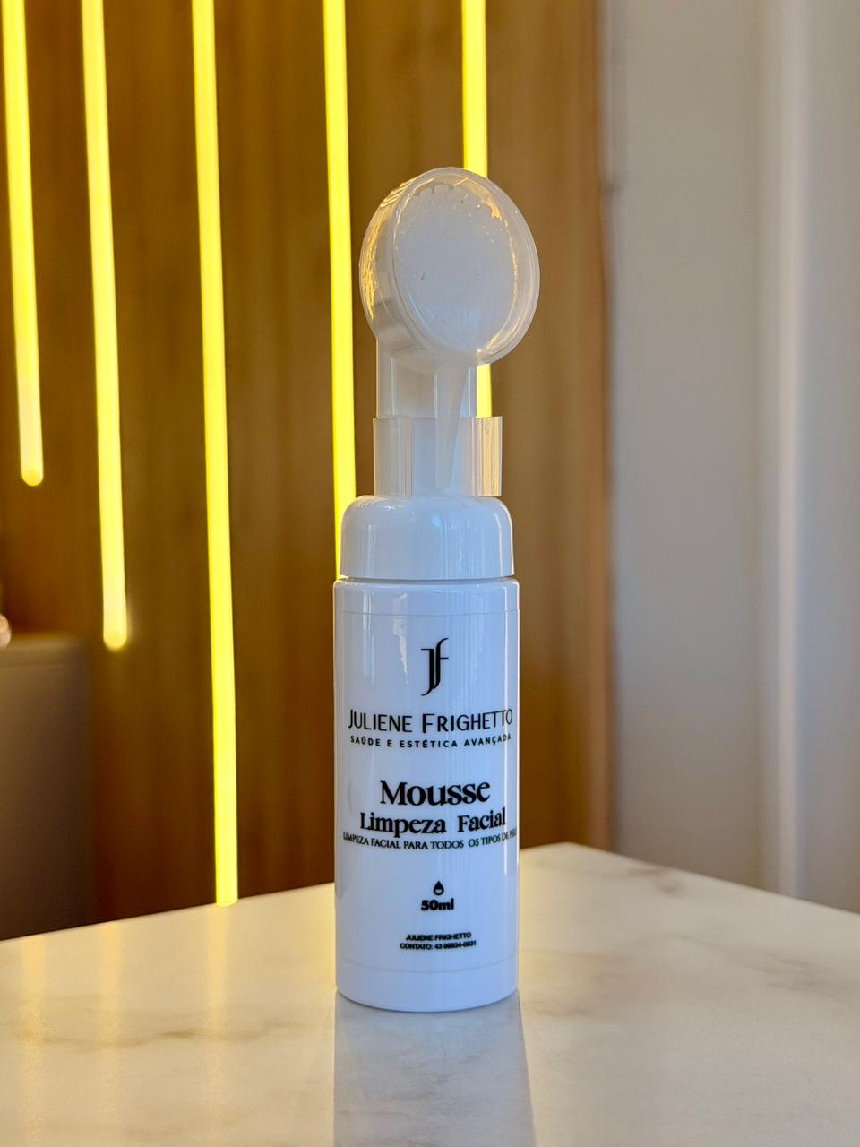 JF Mousse Limpeza Facial Juliene Frighetto
